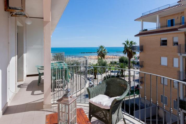 Il Lauro Aparthotel San Benedetto del Tronto Kültér fotó