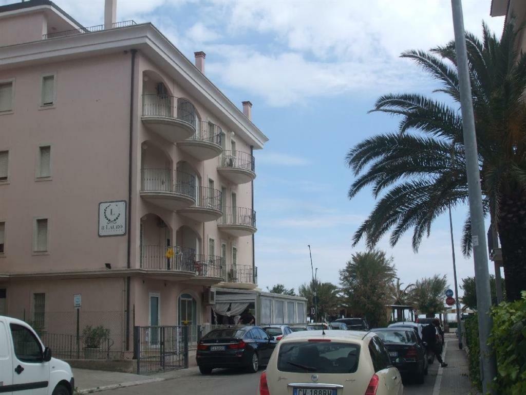 Il Lauro Aparthotel San Benedetto del Tronto Kültér fotó