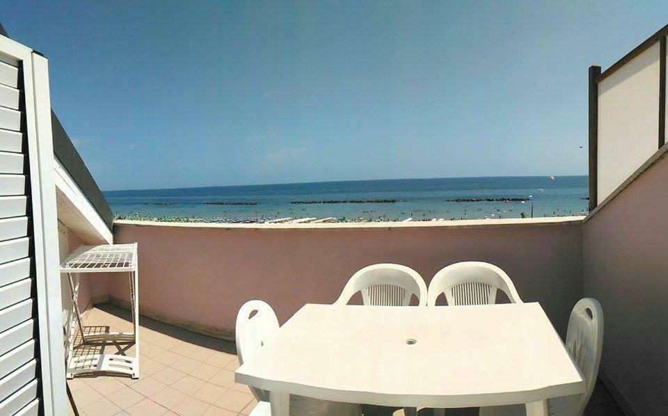 Il Lauro Aparthotel San Benedetto del Tronto Kültér fotó